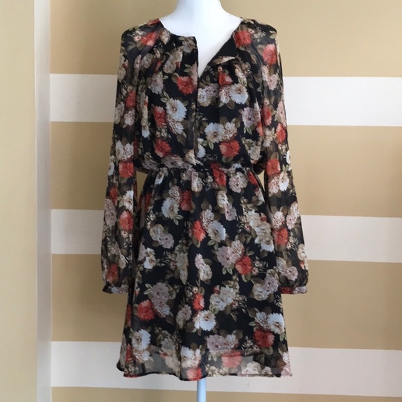 🪴MNG Lined Silky Polyester Floral Dress, Stretchy, size 6 - Picture 1 of 9